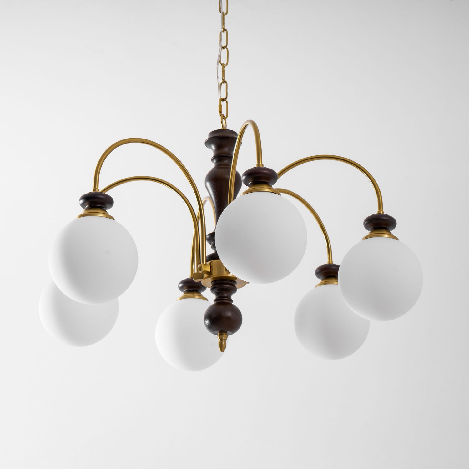 Wynre Classic Chandelier