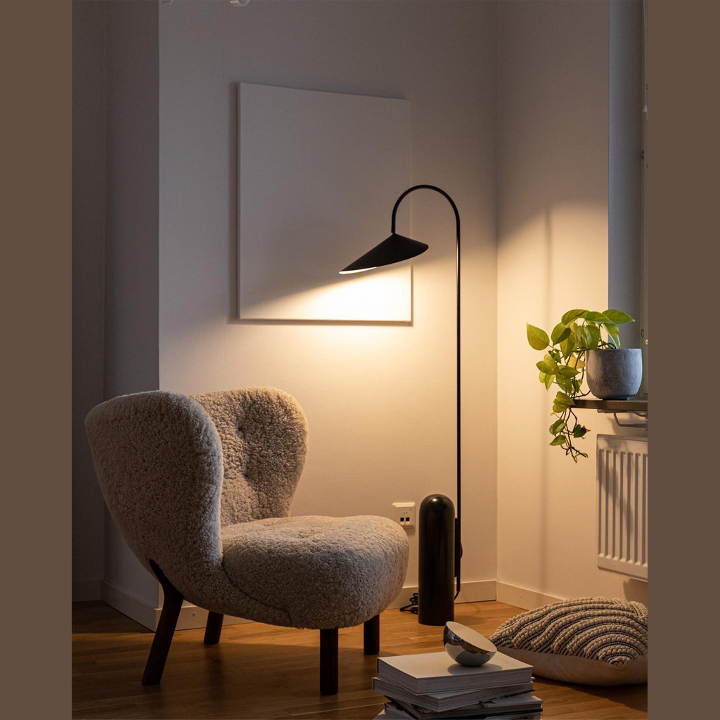 Sageeka Minimalist Floor Lamp
